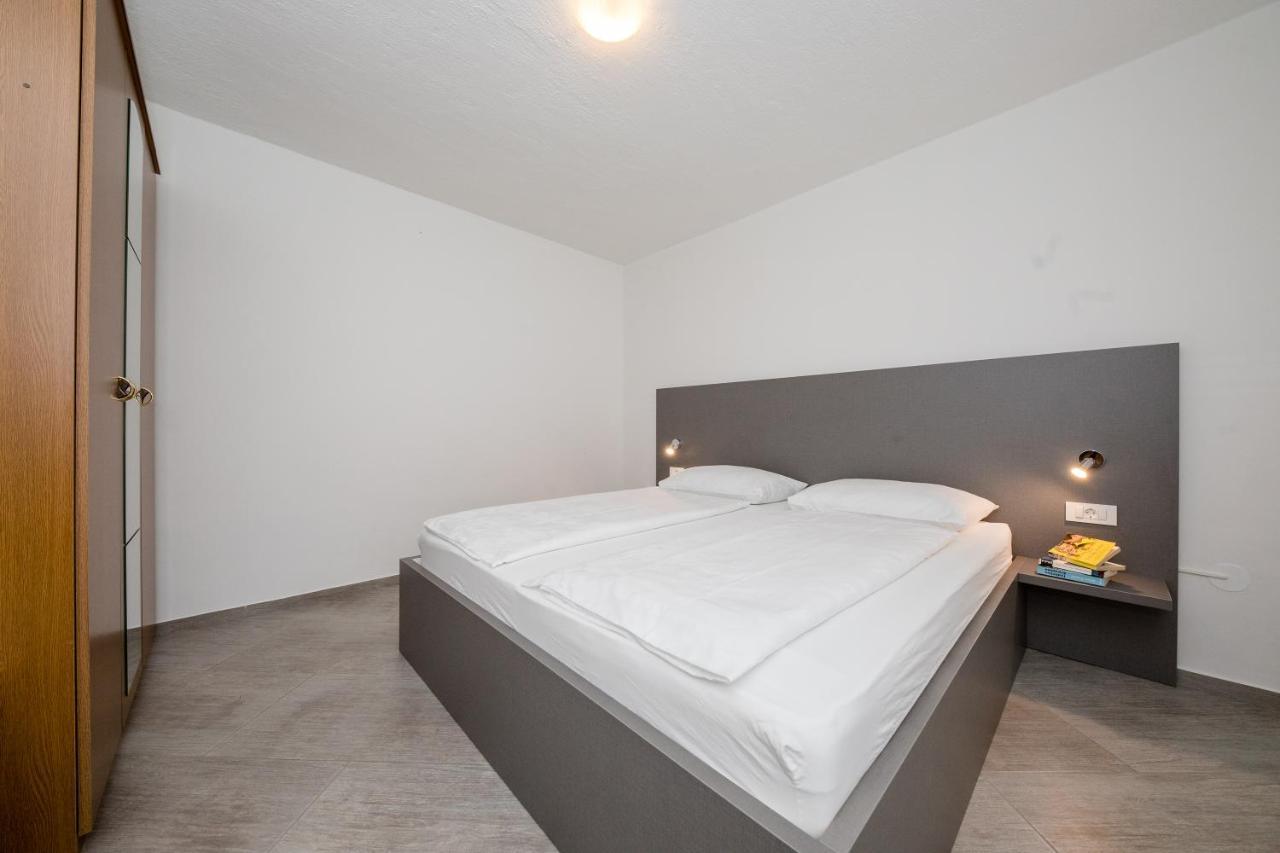 Apartments Kos Supetarska Draga Εξωτερικό φωτογραφία